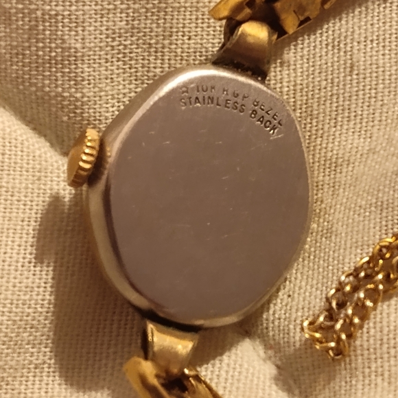 Gold plated vintage 1960's Whitaker watch - Picture 12 of 12